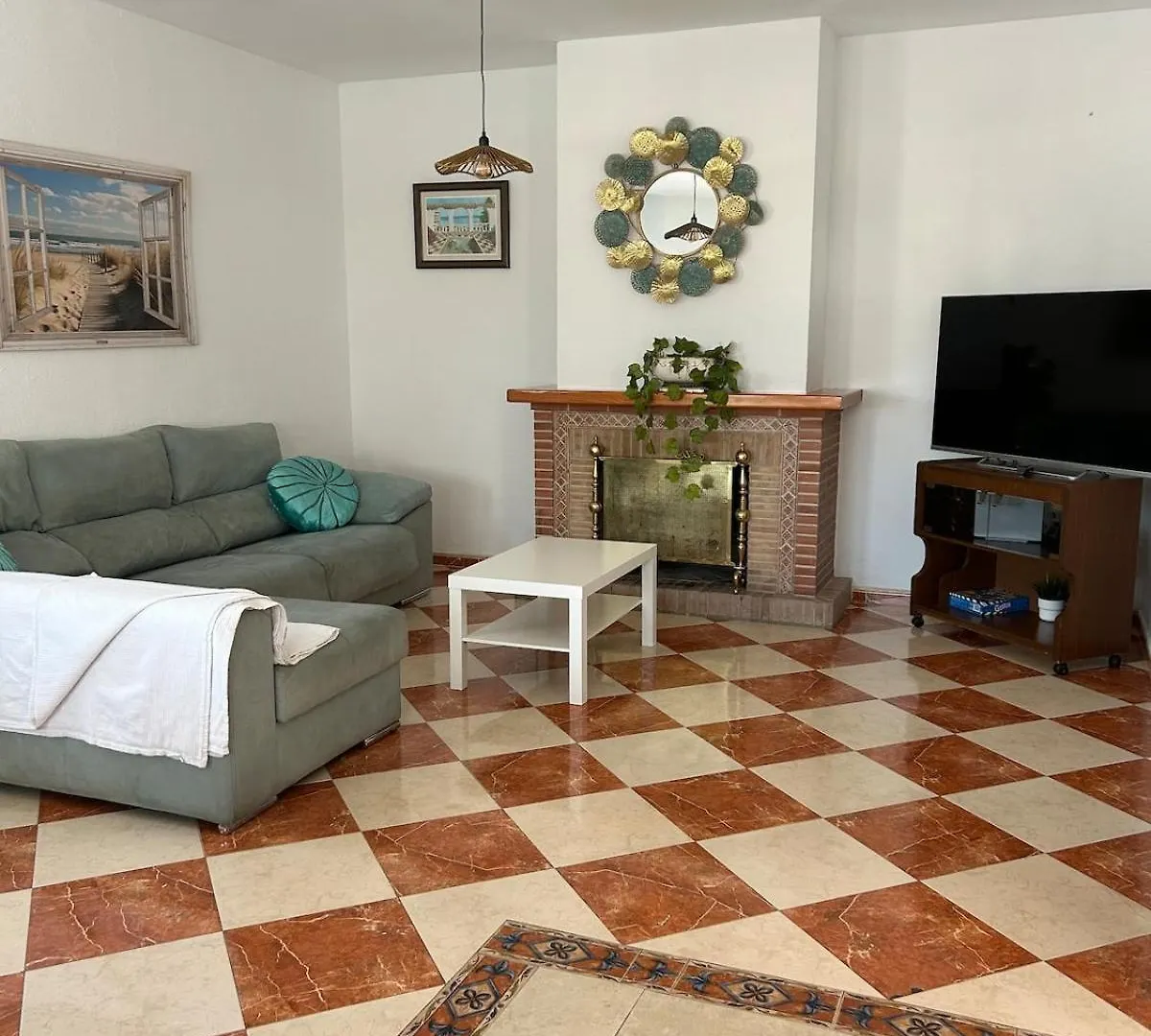 Villa Famara,Piscina Y Barbacoa,A 5 Minutos De La Playa,10 Personas Málaga